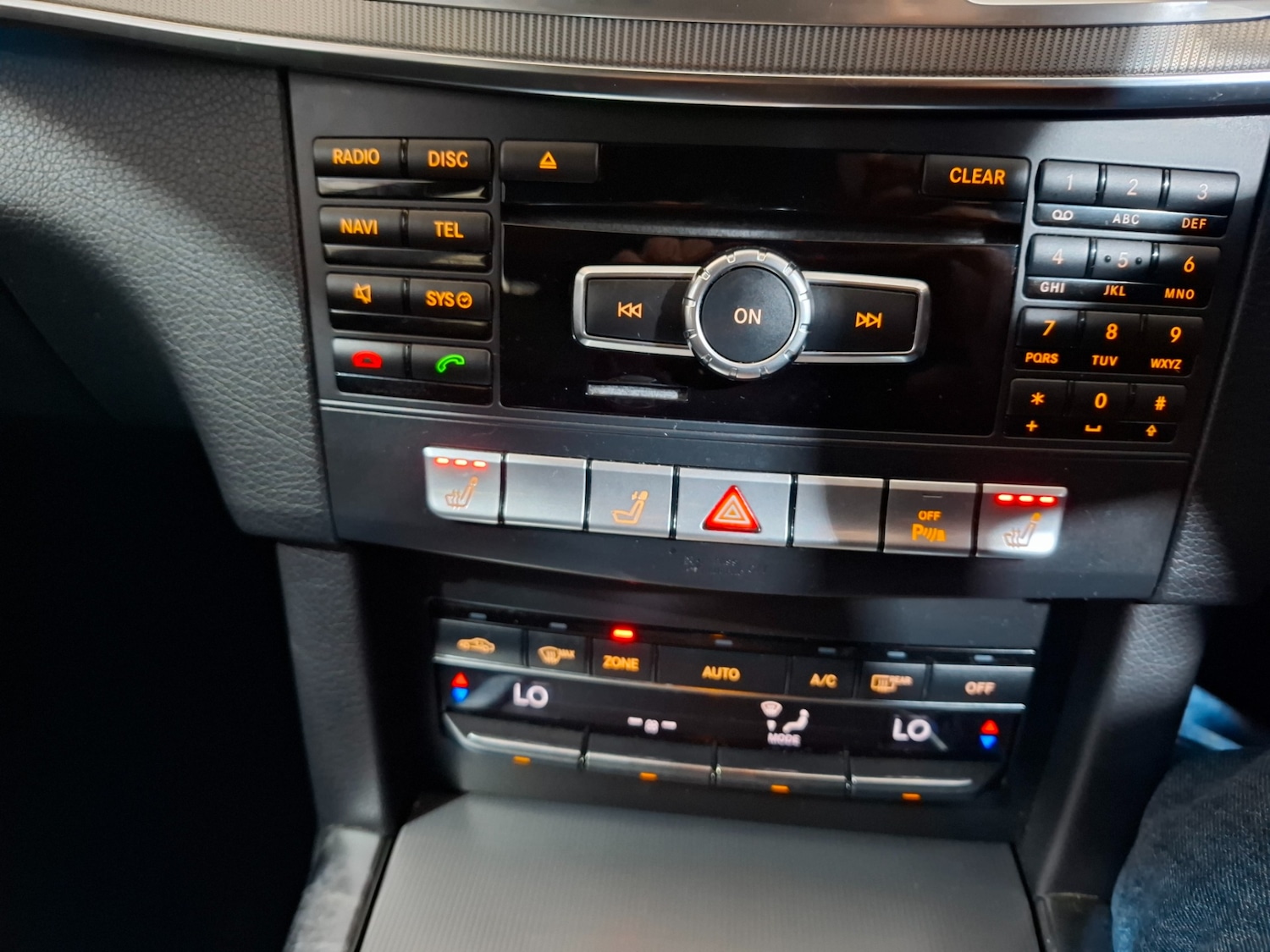 Used Mercedes-Benz E Class 2013 for sale - 77342765: Photo 22