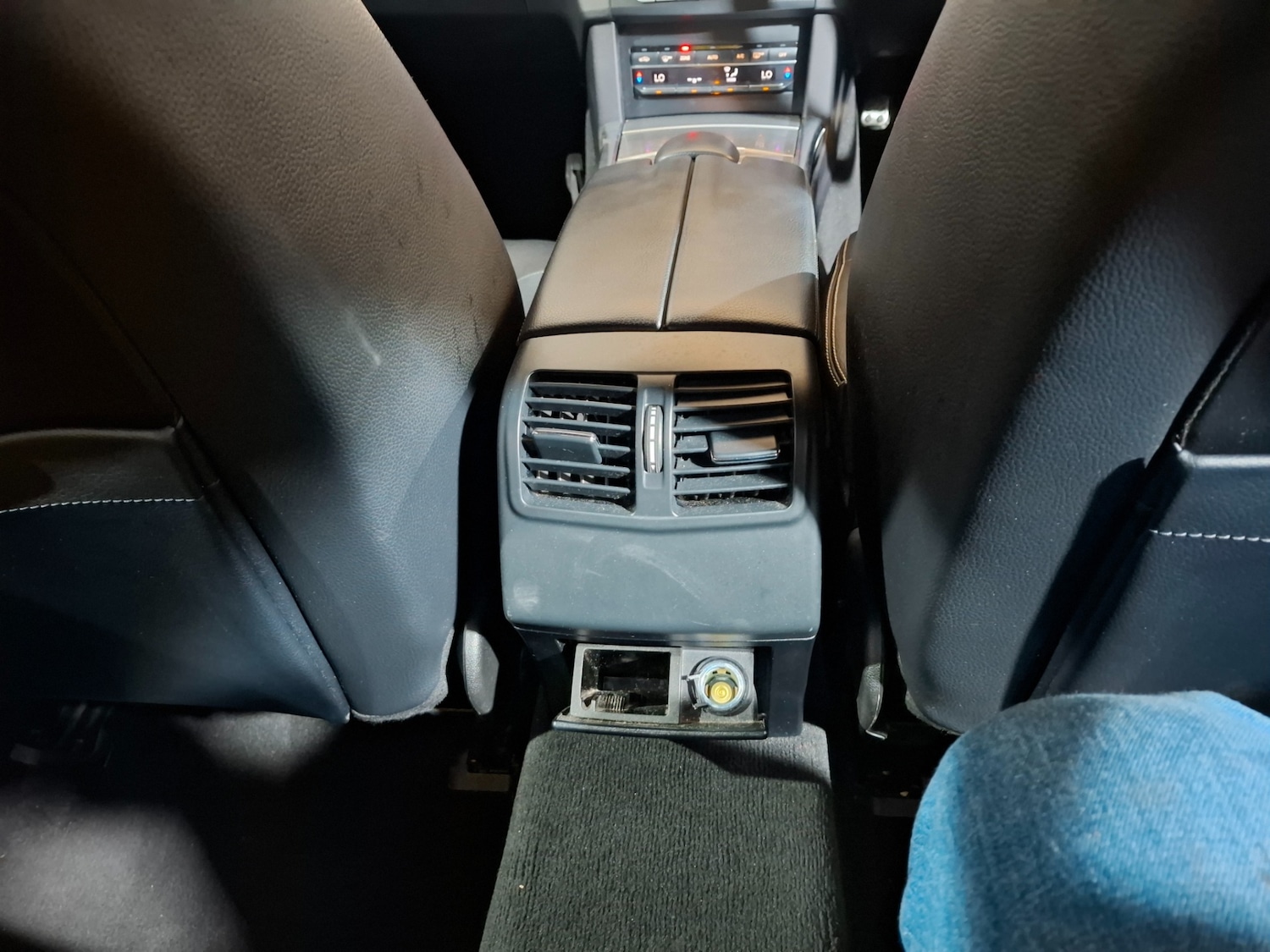 Used Mercedes-Benz E Class 2013 for sale - 77342765: Photo 24