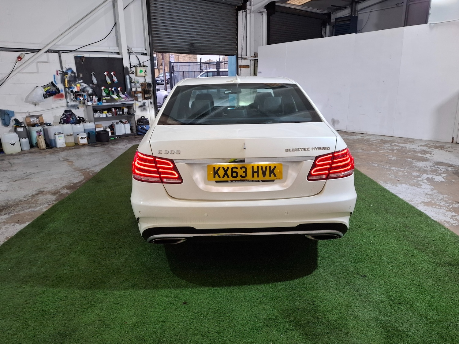 Used Mercedes-Benz E Class 2013 for sale - 77342765: Photo 8