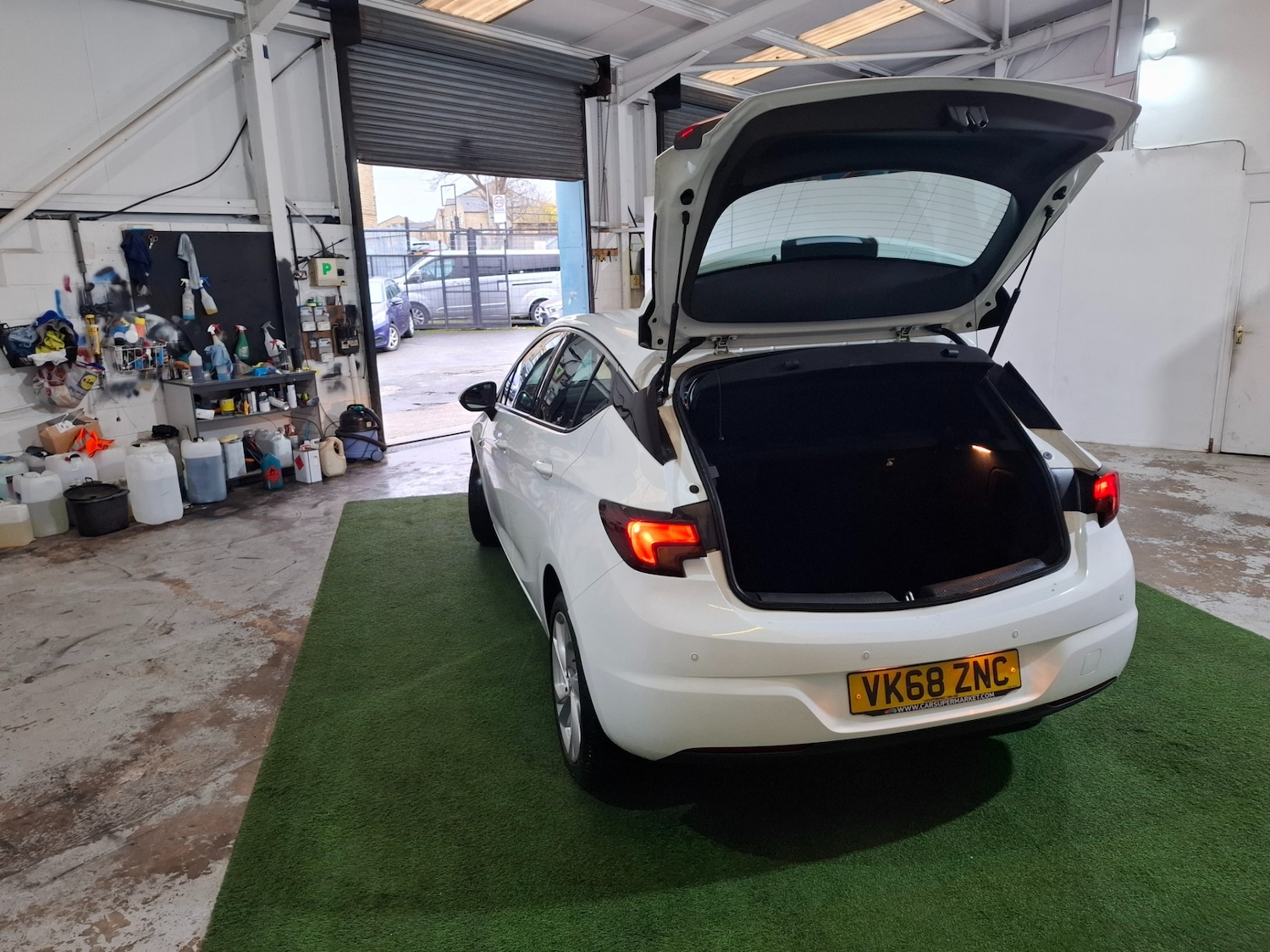 Used Vauxhall Astra 2018 for sale - 76770258: Photo 25