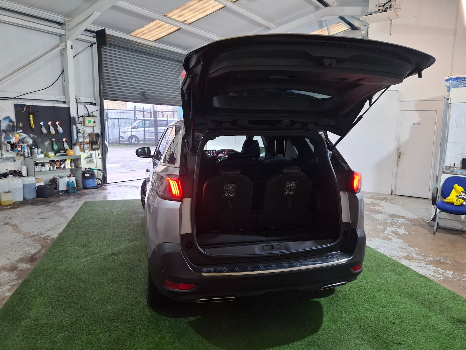 Used Peugeot 5008 2021 for sale - 77251352: Photo 12