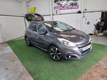 Used Peugeot 208 2019 for sale - 75909220: Photo