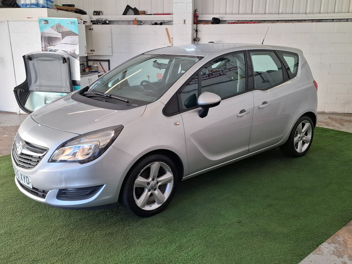 Used Vauxhall Meriva 2015 for sale - 76694371: Photo 27