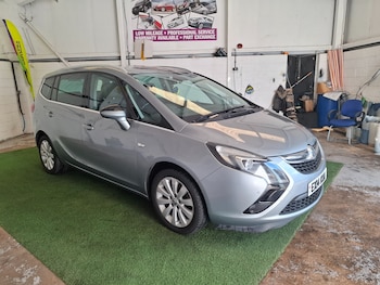 2014 (14) - 2.0 CDTi [165] SE 5dr [non Start Stop]