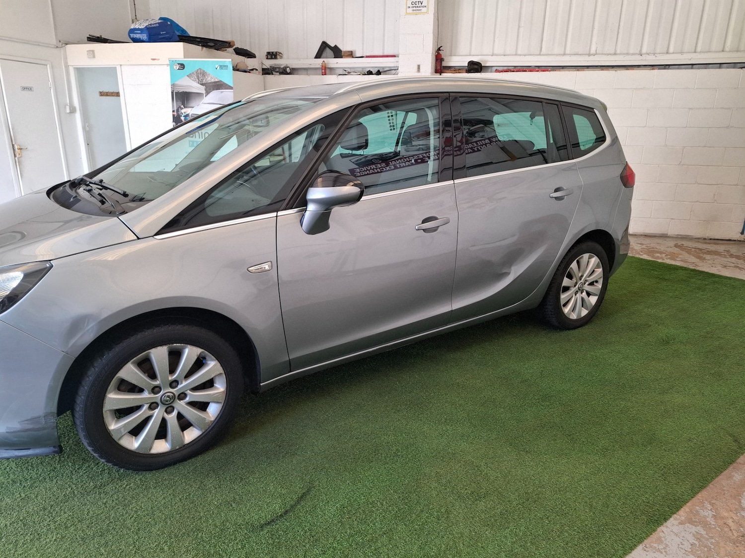 Used Vauxhall Zafira 2014 for sale - 76185915: Photo 25