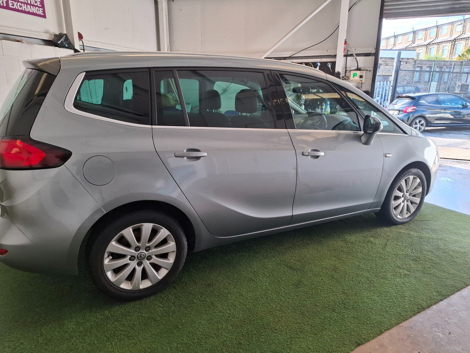 Used Vauxhall Zafira 2014 for sale - 76185915: Photo 26