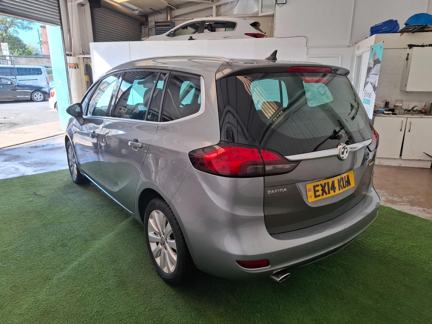 Used Vauxhall Zafira 2014 for sale - 76185915: Photo 29