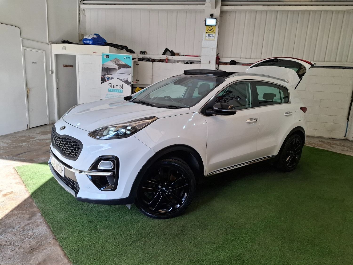 Used Kia Sportage 2021 for sale - 76037694: Photo 2