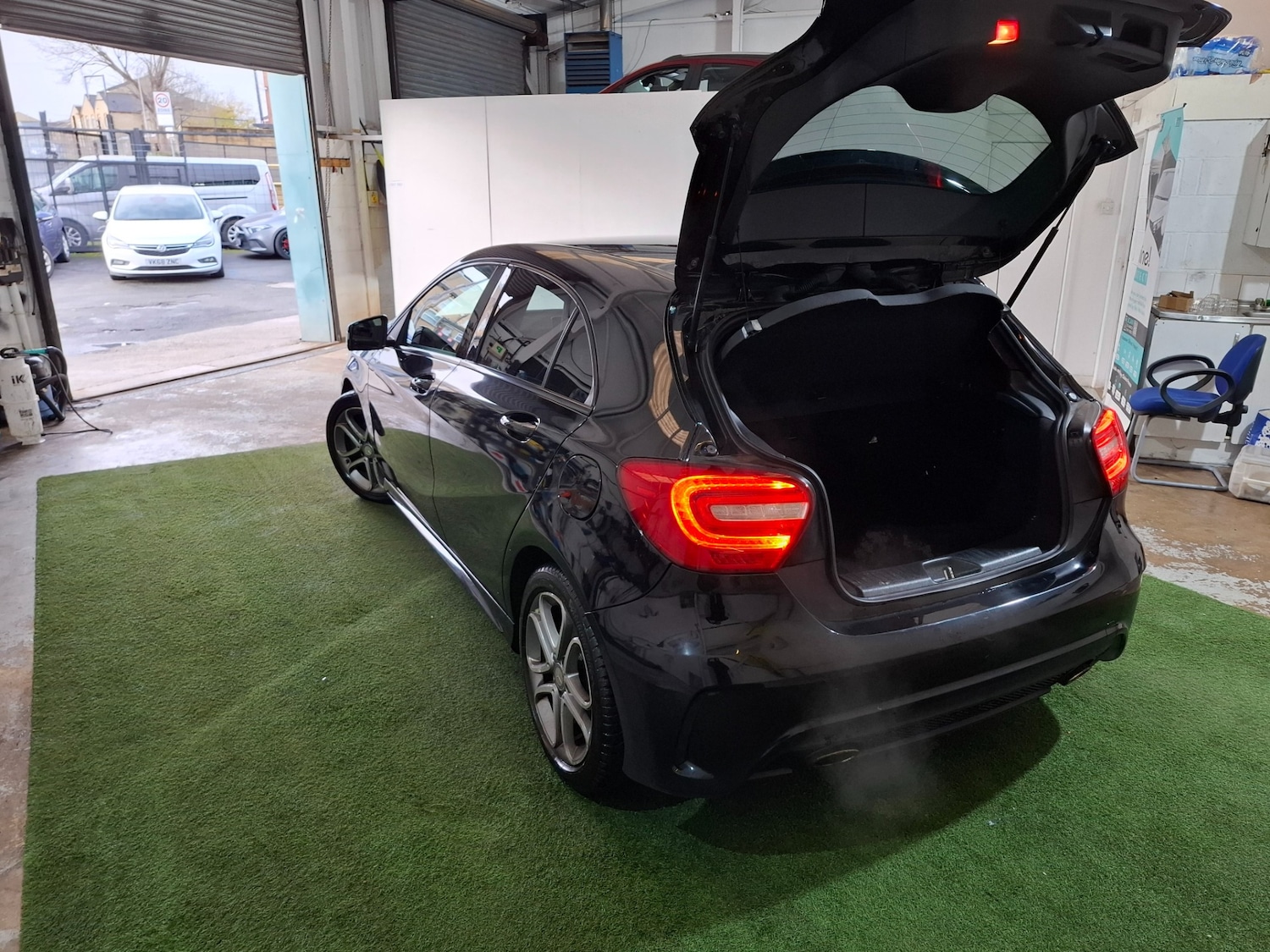 Used Mercedes-Benz A-Class 2015 for sale - 76763833: Photo 13