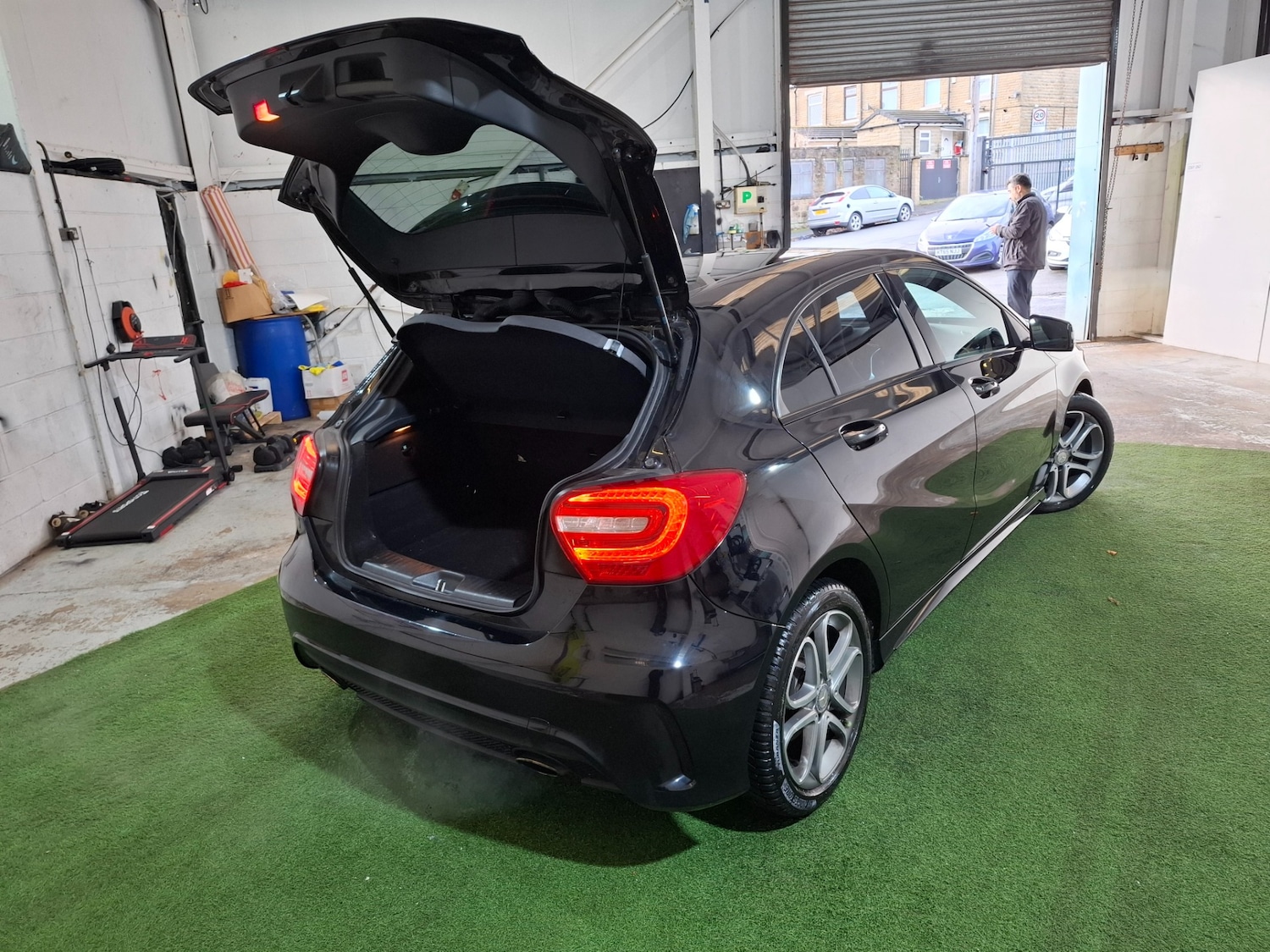 Used Mercedes-Benz A-Class 2015 for sale - 76763833: Photo 18