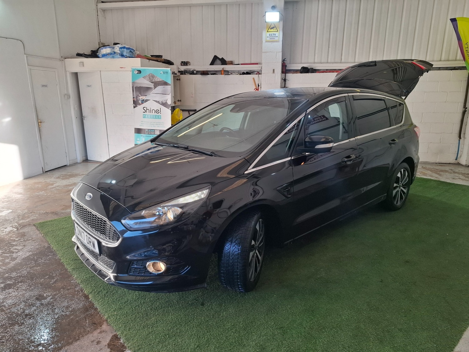 Used Ford S-Max 2017 for sale - 77104705: Photo 11
