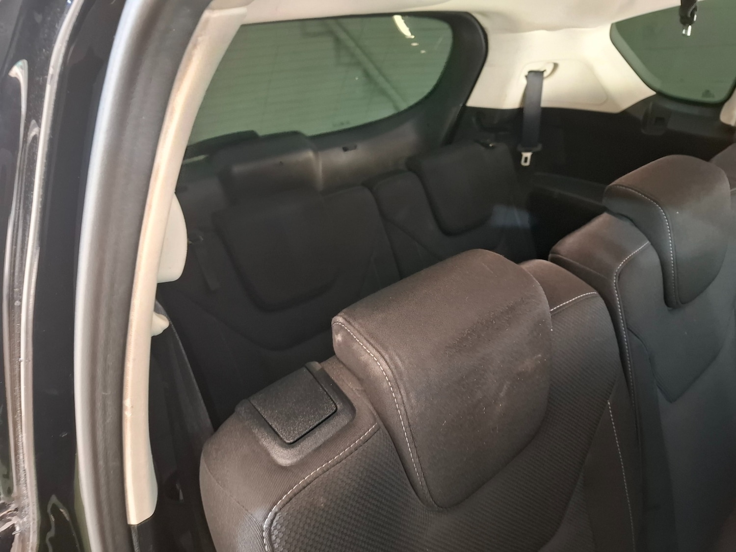 Used Ford S-Max 2017 for sale - 77104705: Photo 21