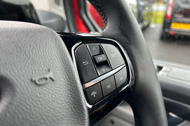 Used Ford Transit Custom 2024 for sale - 76184366: Photo 33
