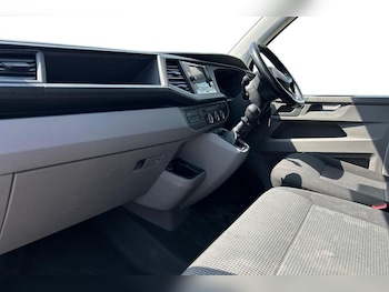 Used Volkswagen Transporter 2022 for sale - 78984629: Photo