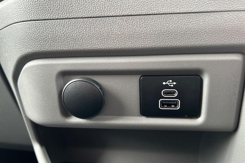 Used Ford Transit Custom 2025 for sale - 76895495: Photo 37