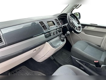 Used Volkswagen Transporter 2019 for sale - 78918264: Photo