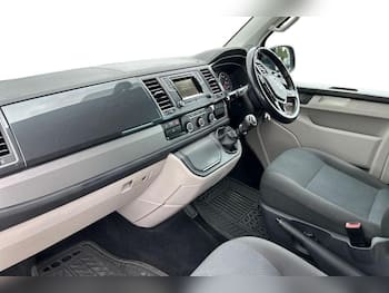 Used Volkswagen Transporter 2019 for sale - 79839120: Photo