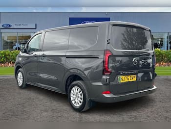 Used Volkswagen Transporter 2025 for sale - 79842340: Photo
