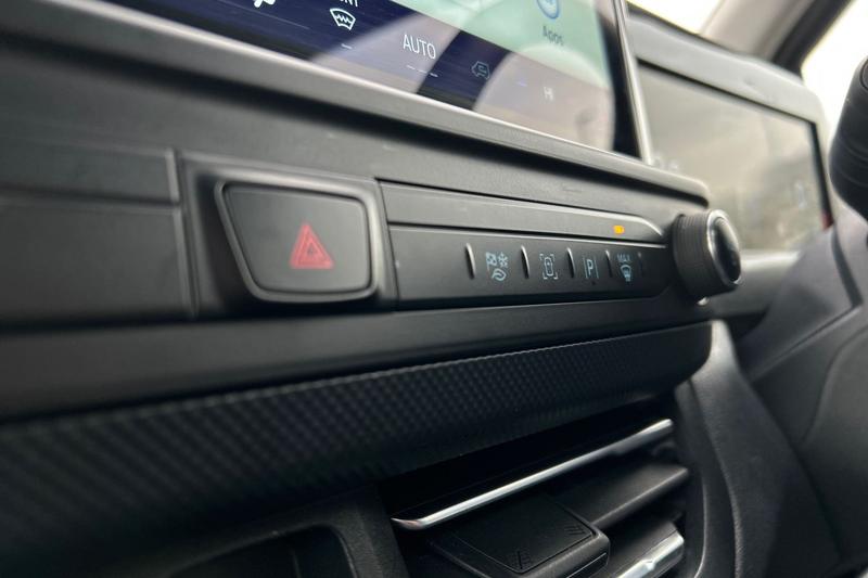 Used Ford Transit Custom 2025 for sale - 76998869: Photo 40