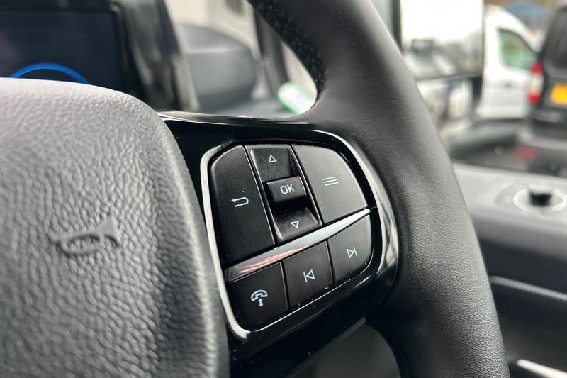 Used Ford Transit Custom 2025 for sale - 77819636: Photo 32