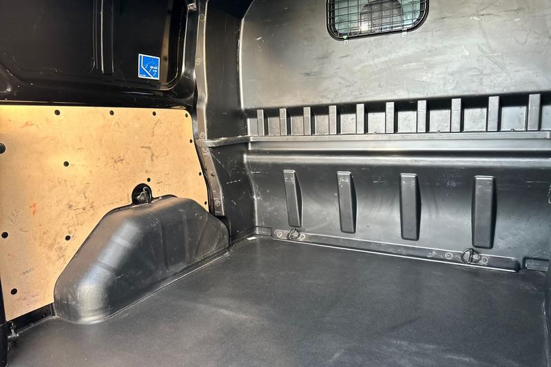 Used Ford Transit Custom 2023 for sale - 77176469: Photo 40