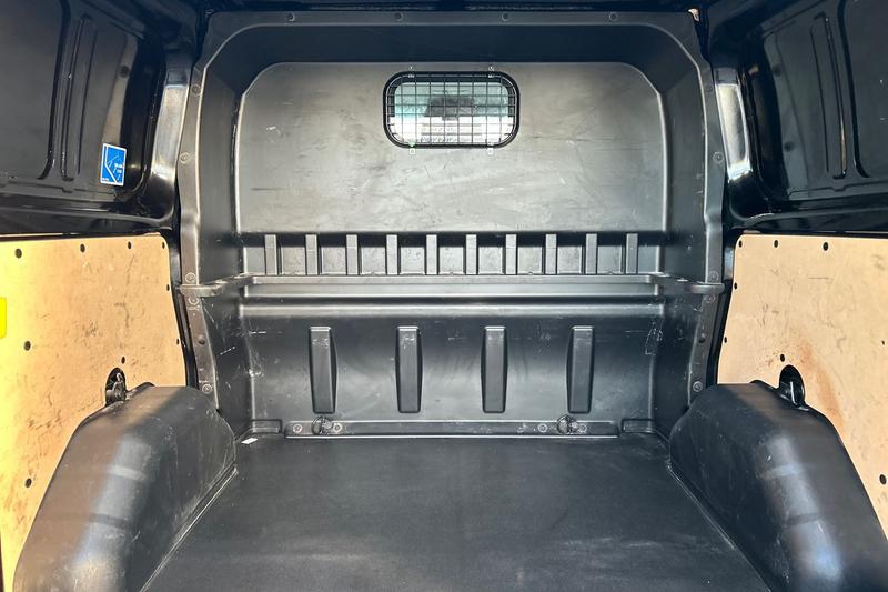 Used Ford Transit Custom 2023 for sale - 77176469: Photo 5