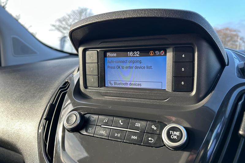 Used Ford Transit Courier 2019 for sale - 77878309: Photo 17