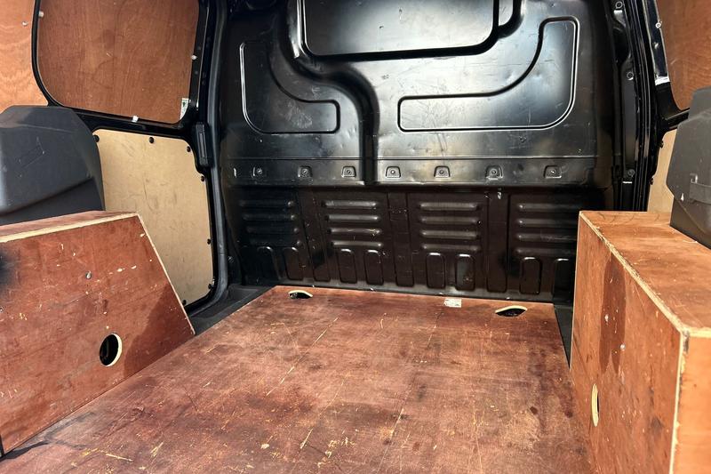 Used Ford Transit Courier 2019 for sale - 77878309: Photo 27