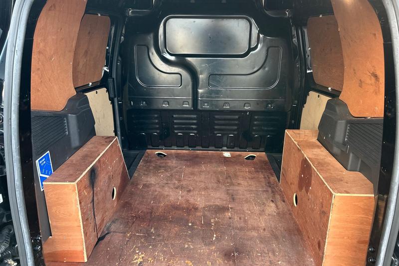 Used Ford Transit Courier 2019 for sale - 77878309: Photo 28
