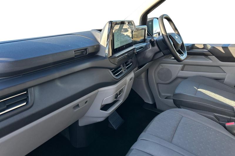 Used Ford Transit Custom 2025 for sale - 76634802: Photo 4