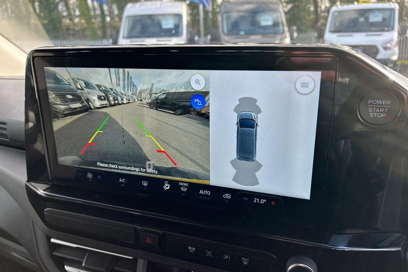 Used Ford Tourneo Custom 2025 for sale - 77951207: Photo 10