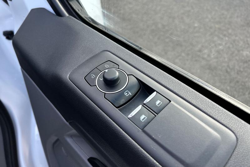 Used Ford Tourneo Custom 2025 for sale - 77951207: Photo 35