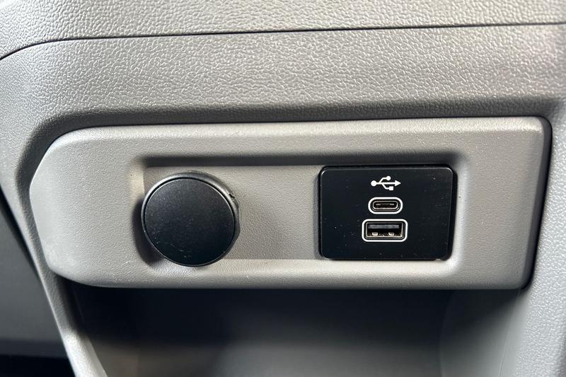 Used Ford Transit Custom 2024 for sale - 77372423: Photo 41