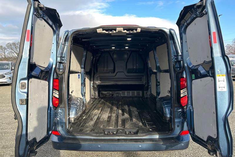 Used Ford Transit Custom 2024 for sale - 77372423: Photo 7