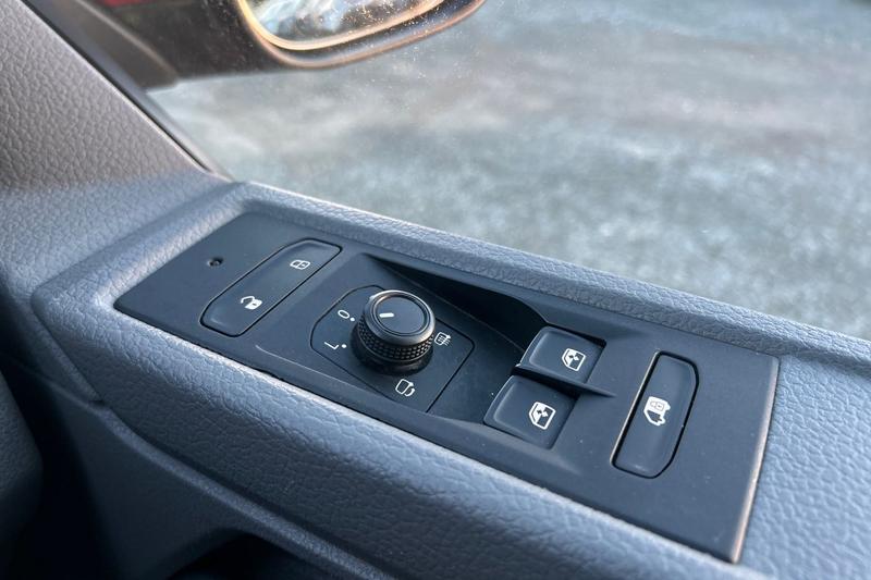 Used Volkswagen Transporter 2021 for sale - 76918300: Photo 36