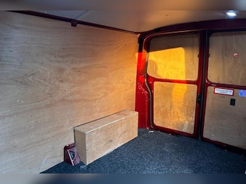 Used Volkswagen Transporter 2021 for sale - 76918300: Photo