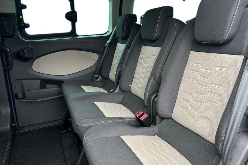 Used Ford Tourneo Custom 2017 for sale - 76184344: Photo 12