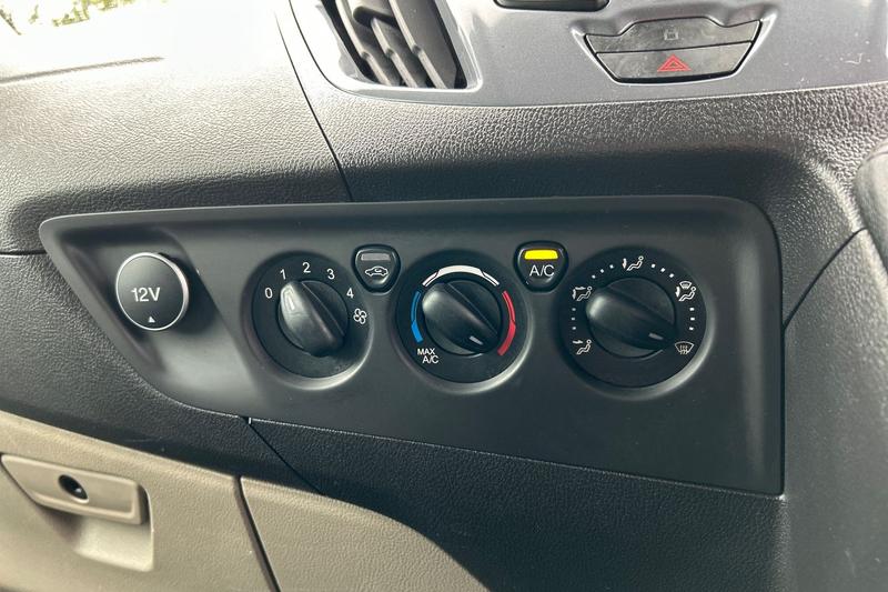 Used Ford Tourneo Custom 2017 for sale - 76184344: Photo 17