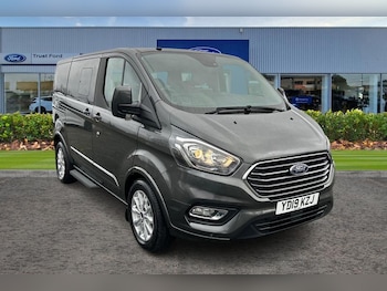Ford Tourneo Custom feature image