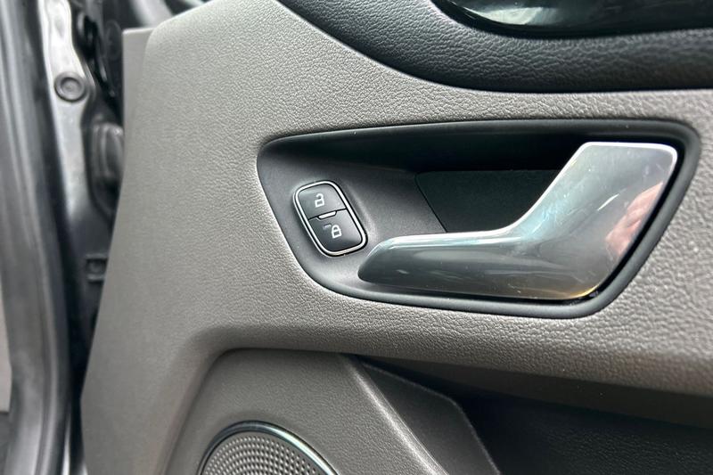 Used Ford Tourneo Custom 2019 for sale - 77493392: Photo 27