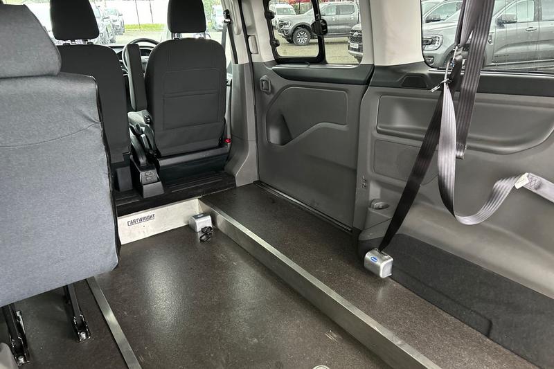 Used Ford Tourneo Custom 2019 for sale - 77493392: Photo 32