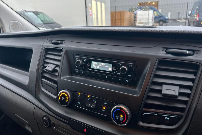 Used Ford Transit Custom 2019 for sale - 76603356: Photo 10