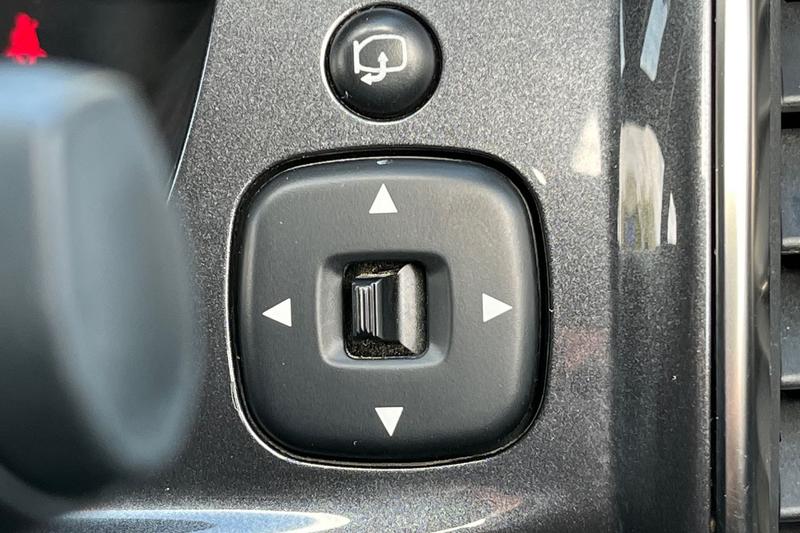 Vehicle 33