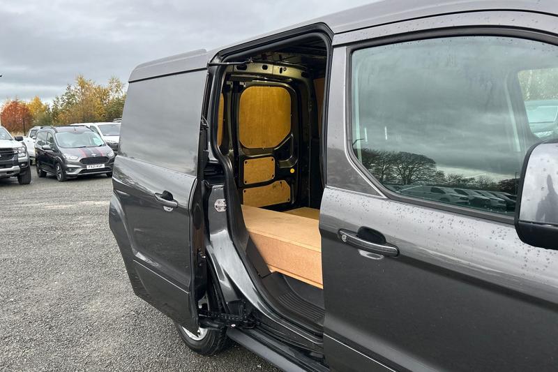 Used Ford Transit Connect 2017 for sale - 76557410: Photo 28