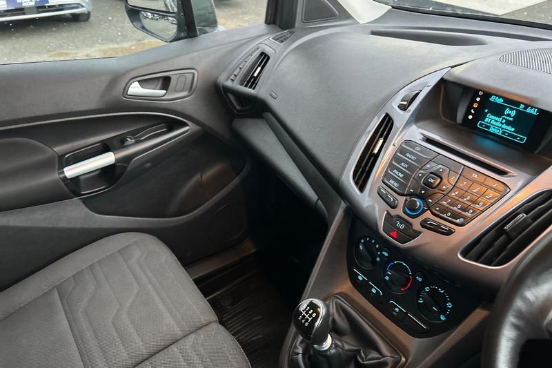 Used Ford Transit Connect 2017 for sale - 76557410: Photo 38