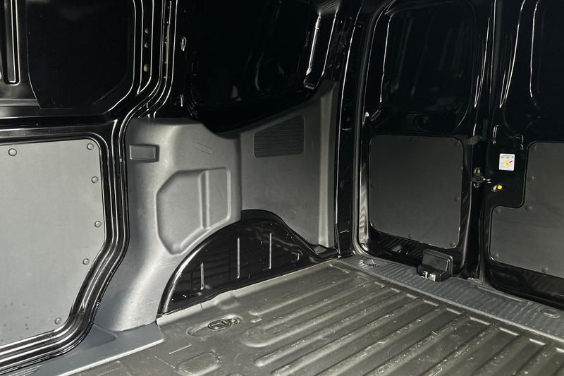 Used Ford Transit Courier 2025 for sale - 77878310: Photo 5