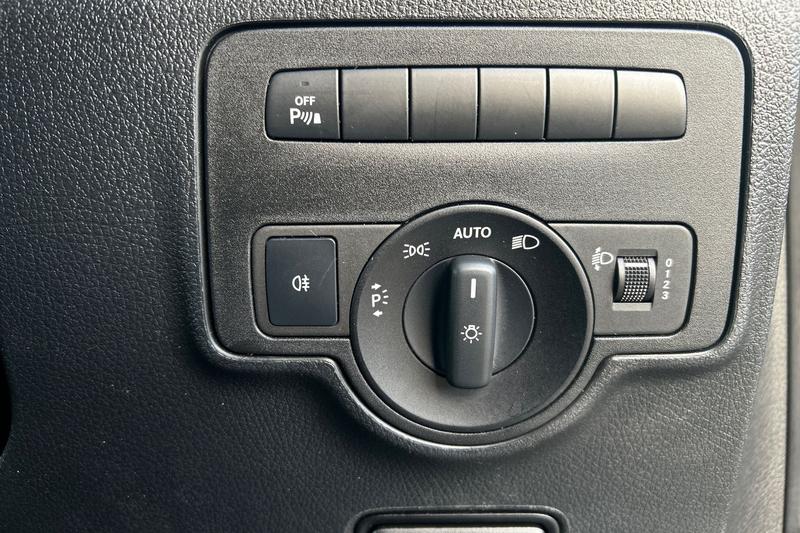 Used Mercedes-Benz Vito 2020 for sale - 77819628: Photo 30