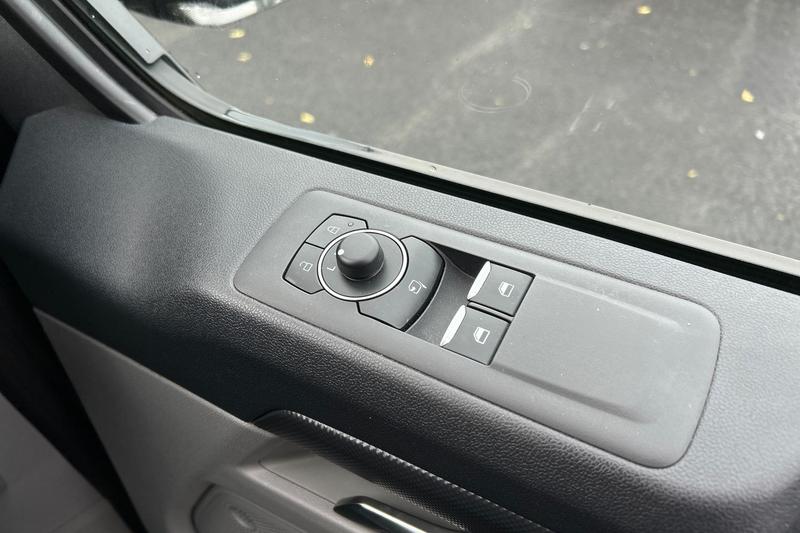 Used Ford Transit Custom 2023 for sale - 76184392: Photo 31