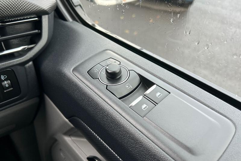 Used Ford Transit Custom 2024 for sale - 76340164: Photo 34