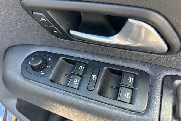 Used Volkswagen Amarok 2016 for sale - 76318662: Photo 23